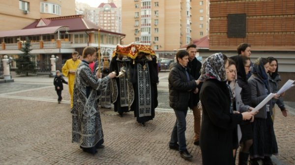 Великая Пятница 2015